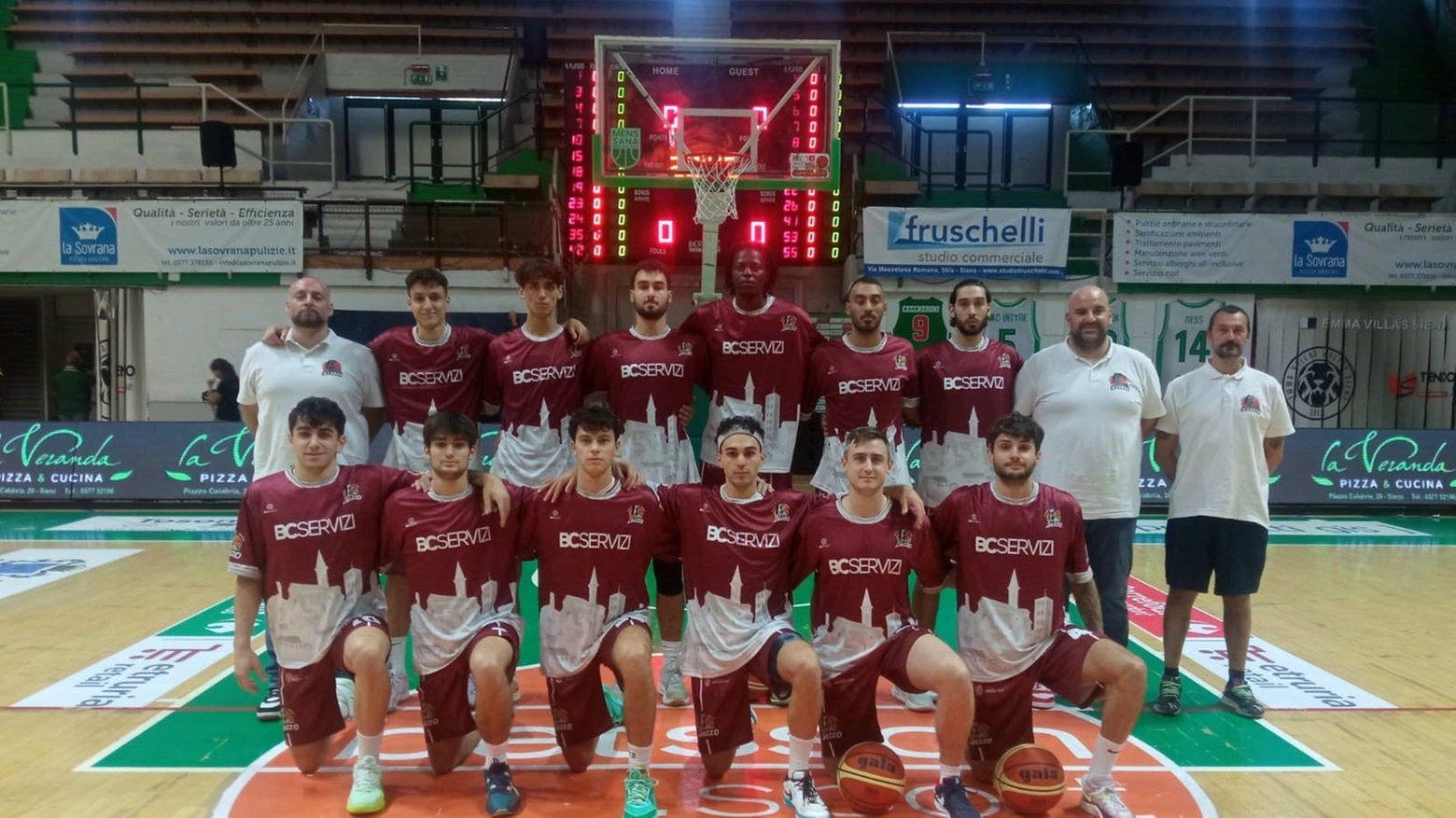 La BC Servizi prima della partita di Siena