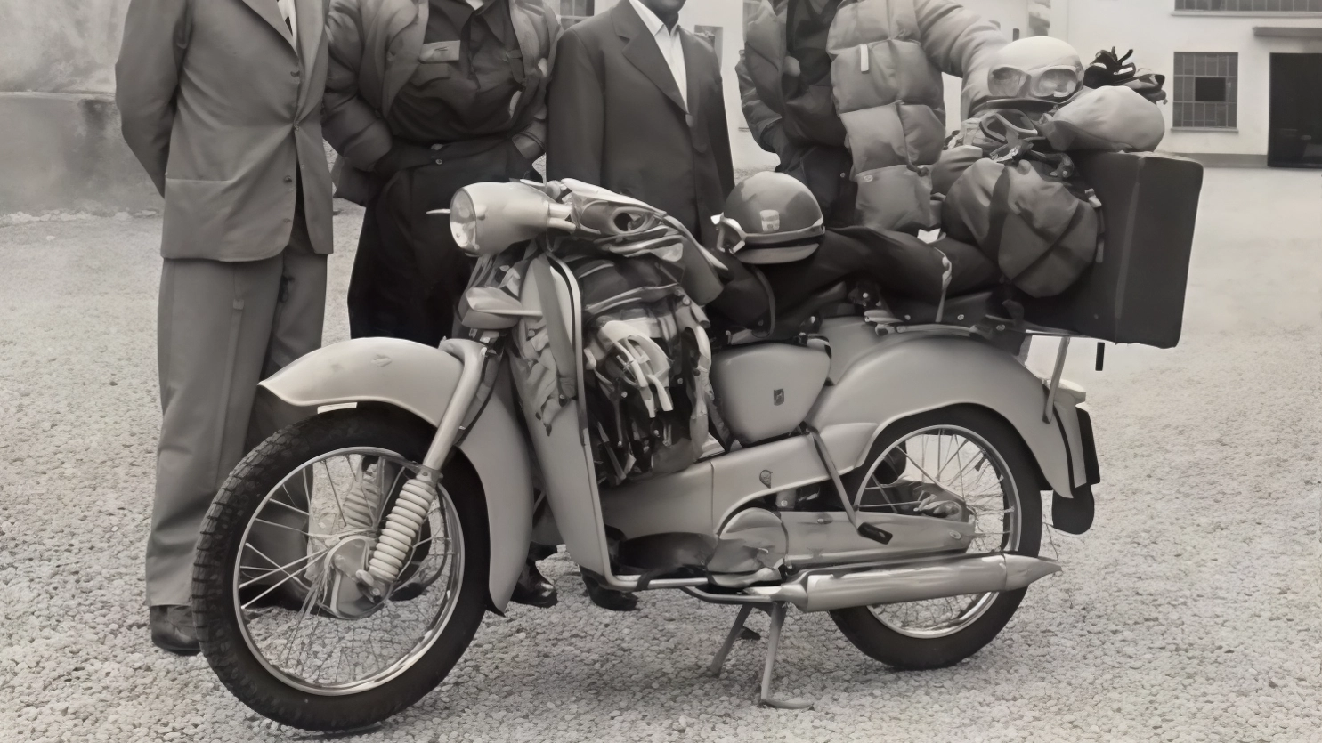 Un viaggio eroico fino a Capo Nord. In moto da Montepulciano nel ’56, l’avventura di Bastreghi e Calabresi