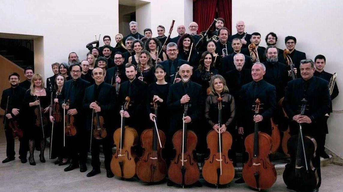 L’Orchestra Sinfonica Città di Grosseto è composta da 45 elementi e quest’anno festeggia i trenta anni dalla sua fondazione