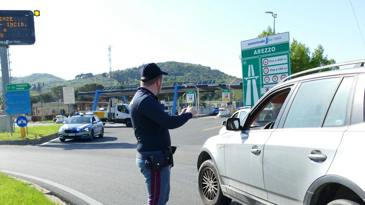 Notte di chiusura per il casello dell’A1. Sciopero nel weekend dei grandi arrivi