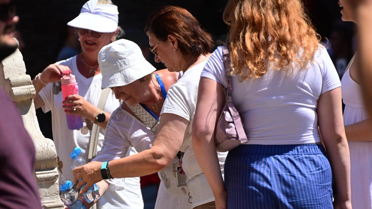 Un caldo da record. Quaranta gradi ovunque. E oggi  il picco massimo