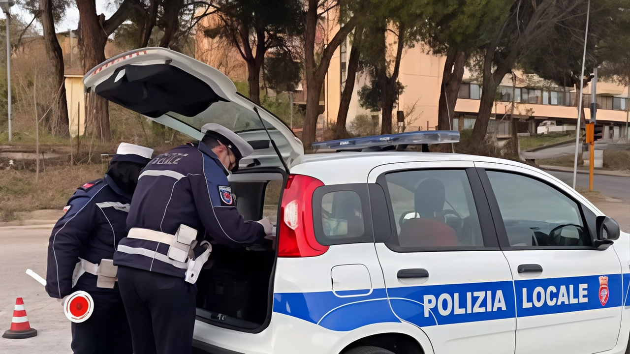 Aggredita e scippata alle 17.40 nel parcheggio più frequentato della città, proprio sotto la Rocca Paolina. Il fatto di...