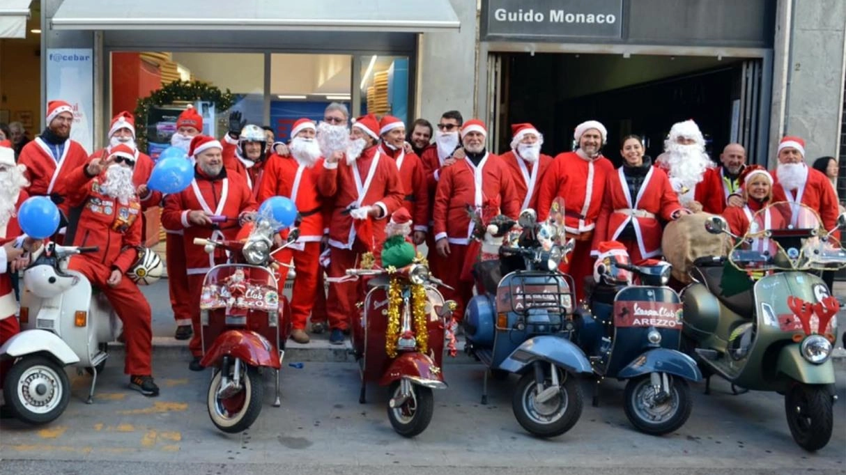 Due giorni di sfilate e raccolta fondi con il Vespa Club Arezzo per sostenere il Calcit e regalare sorrisi ai bambini.