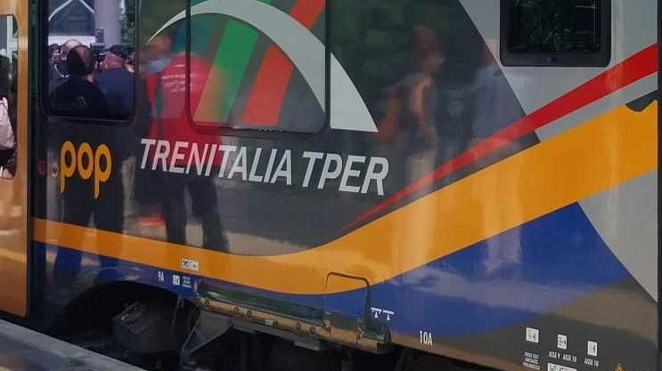 Fine settimana di disagi lungo la linea ferroviaria Firenze-Pistoia-Viareggio per lavori di raddoppio. Stop circolazione treni tra Pistoia e Montecatini, sostituiti da bus.