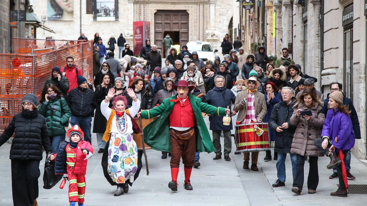 Alla Loggia dei Lanari si rinnova l’ironica e scanzonata tradizione . Allegria e divertimento con l’antica maschera in corteo trionfale .