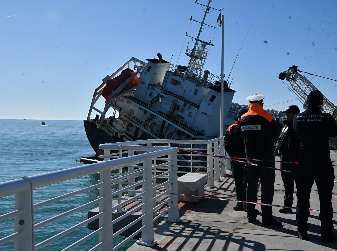 Guang Rong, ok al piano. Scatta la fase 2. Quattro giorni per rimuovere il gasolio