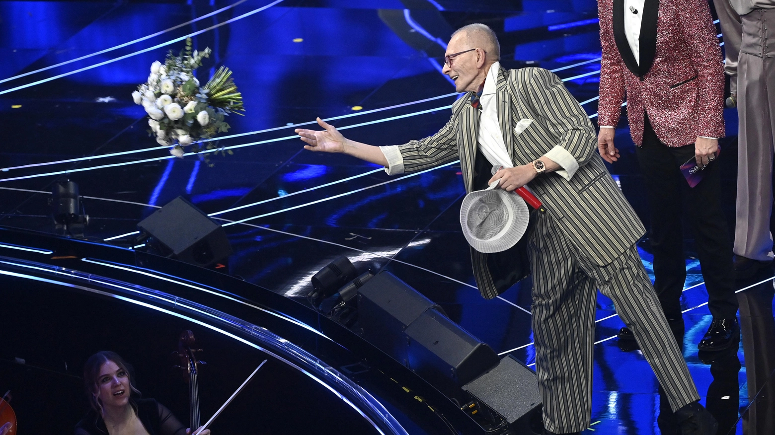 Pino D'Angiò al Festival di Sanremo 2024 (Foto Ansa)