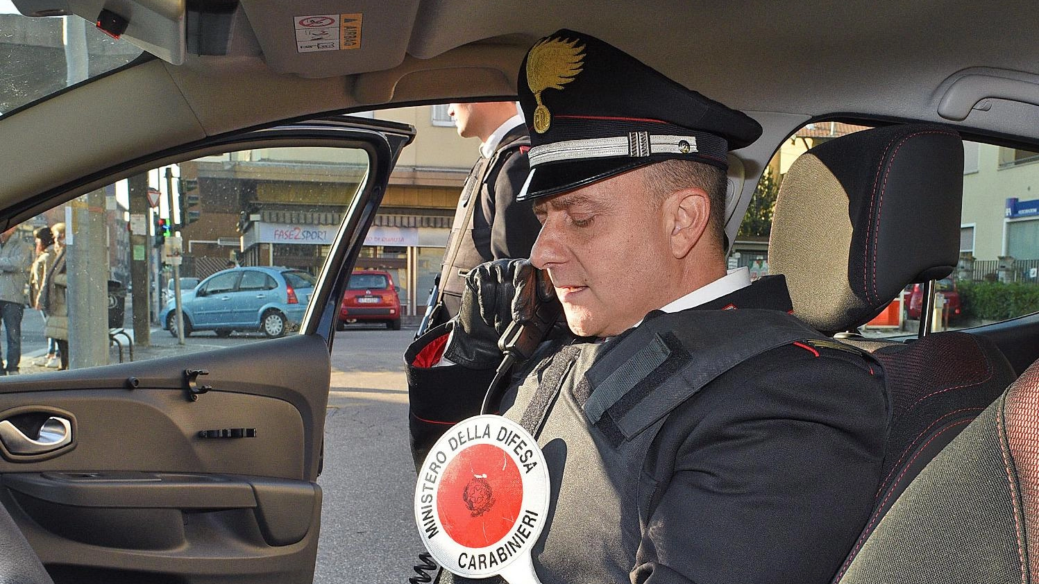 I carabinieri cercano  un’altra sede