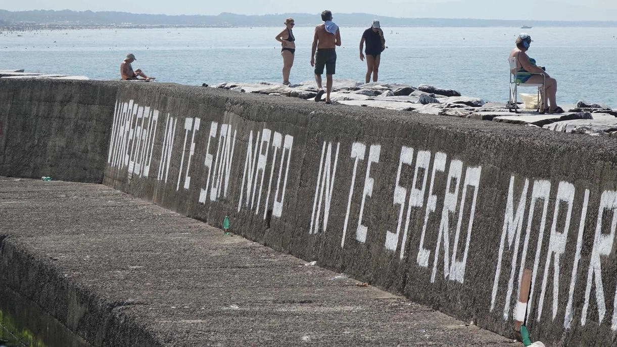 Isabella Tobino: "La Viareggio della mia infanzia narrata nella pagine di mio zio. E quel mare limpido mai rivisto"