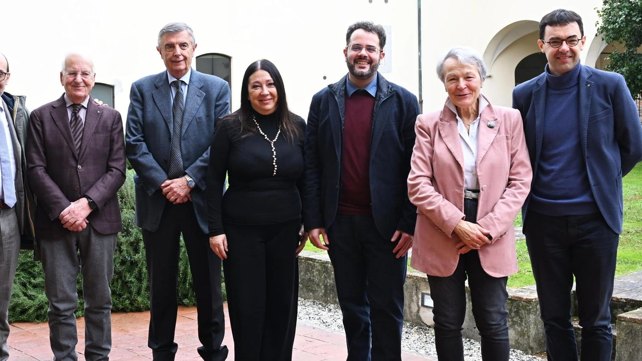 I partecipanti all’incontro in cui è stato annunciato il vincitore dell’edizione 2024 del Premio Rotari Puccini per la ricerca