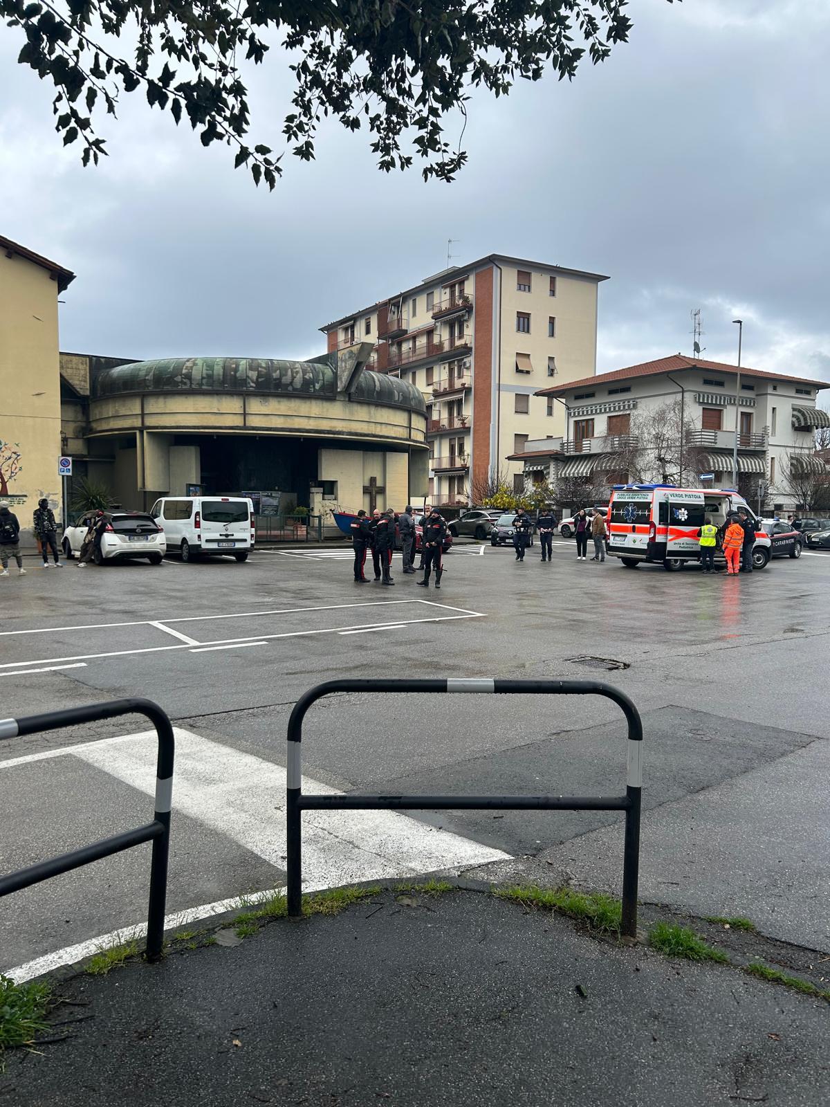 Pistoia: lite tra migranti a Vicofaro, uno finisce in ospedale