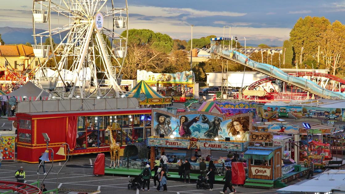 Subito sangue alla fiera, ragazzino picchiato con un tirapugni