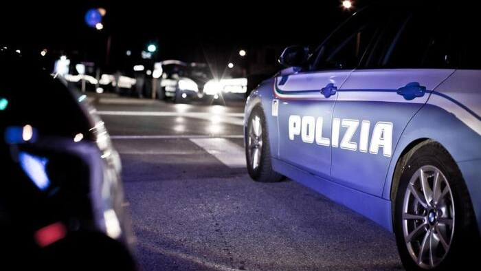 L'intervento della polizia (Foto Ansa)