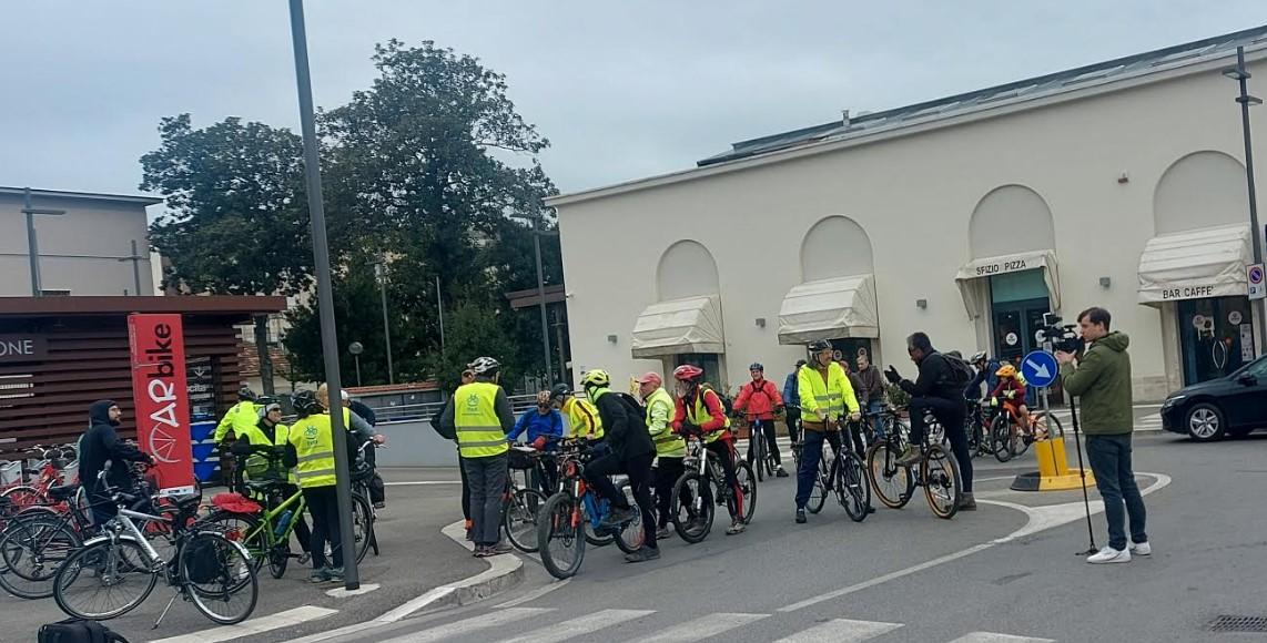 Ad Arezzo la giornata mondiale dell’acqua si celebra pedalando tra le opere idrauliche