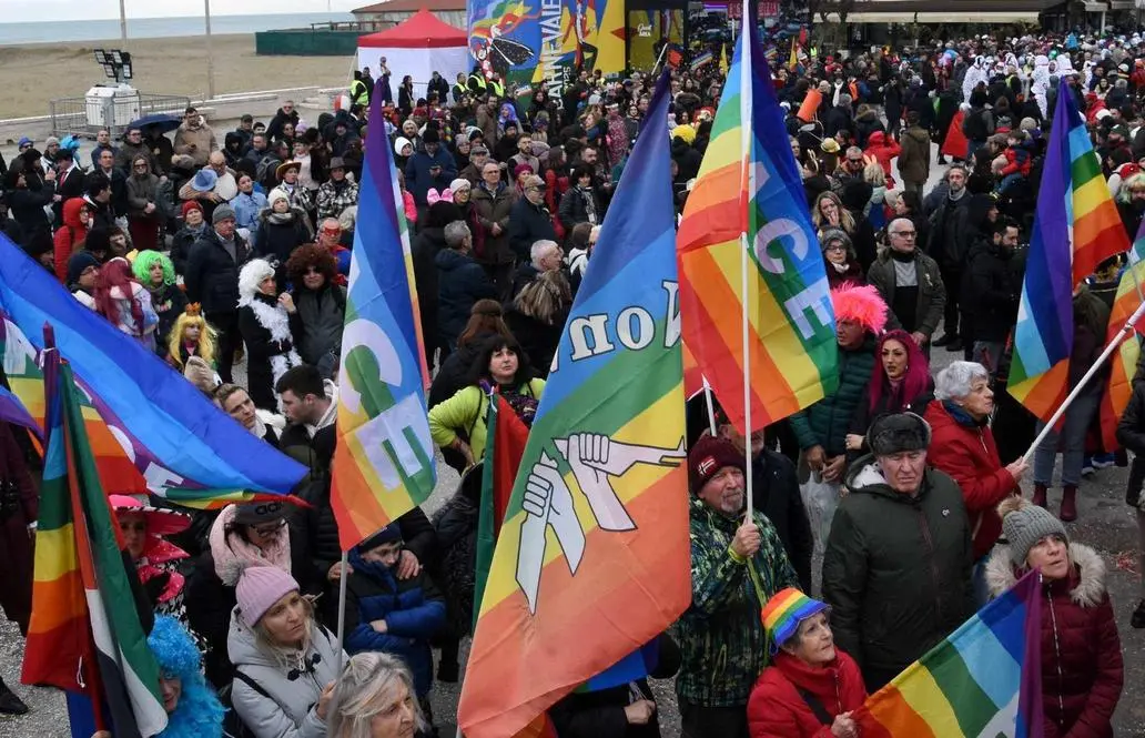 Europa, oggi tutti a Roma . C’è chi dice no al riarmo