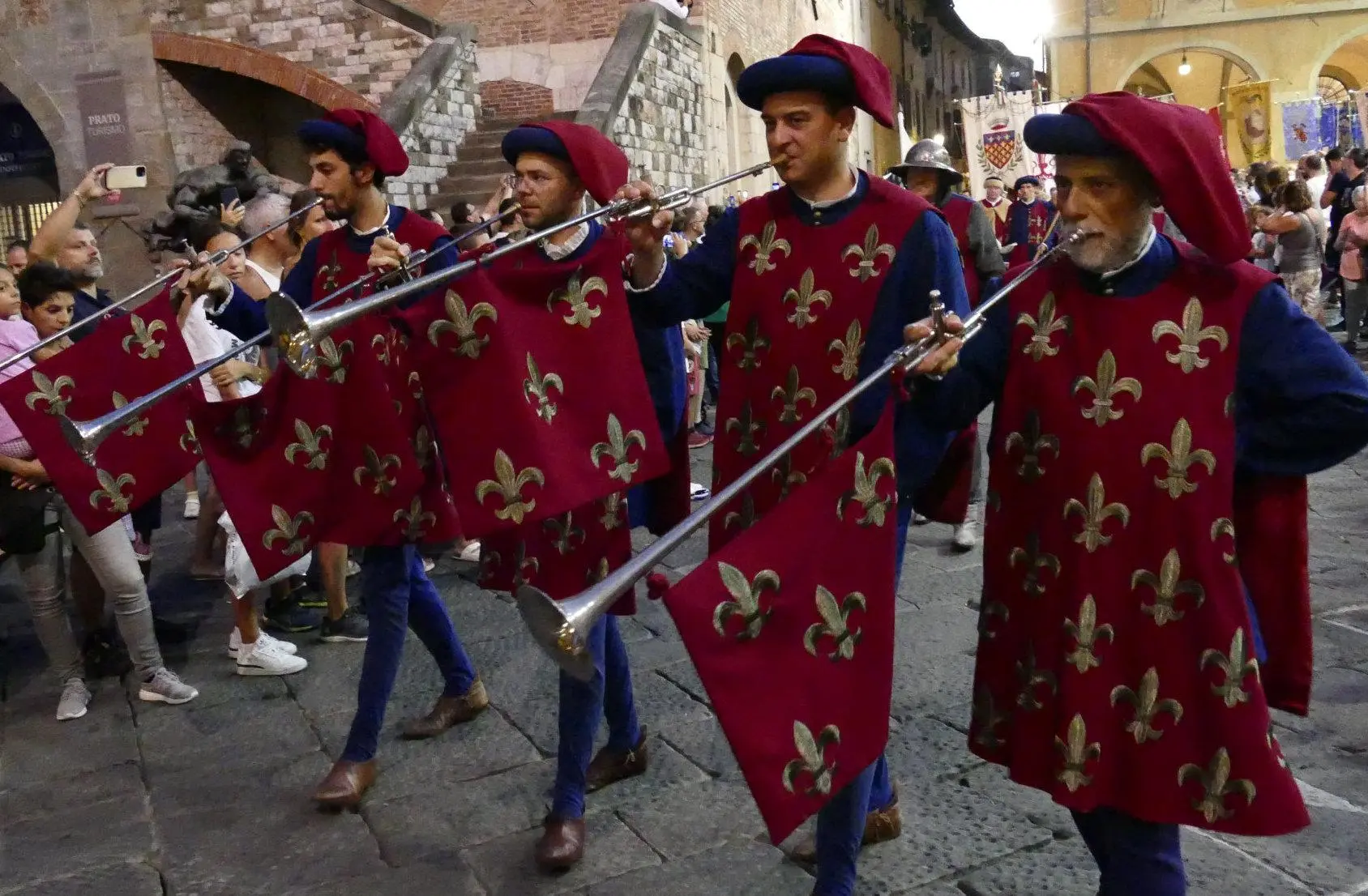 Incombe il maltempo . Capodanno Annunciazione niente weekend di festa. Salta anche l’Antica Fiera