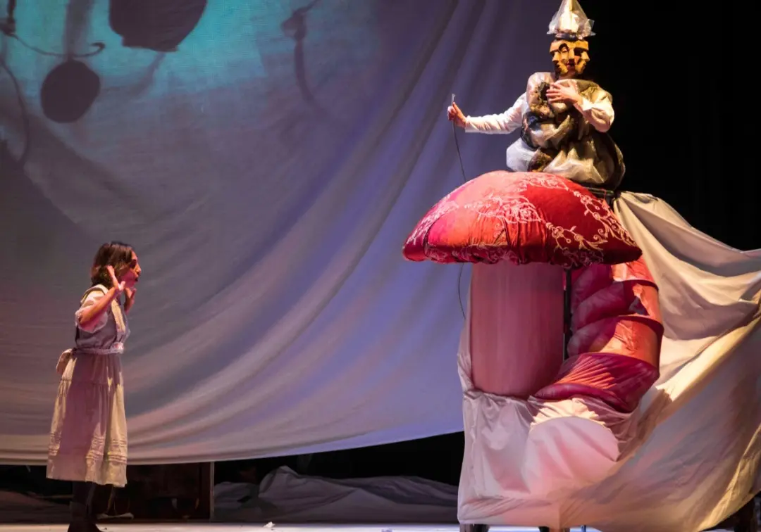 Firenze, a teatro va in scena Alice nel Paese delle Meraviglie