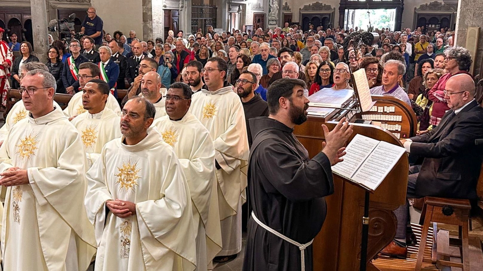 Il giorno delle stimmate alla Verna. Il messaggio di San Francesco tra riti e preghiere dell’anniversario