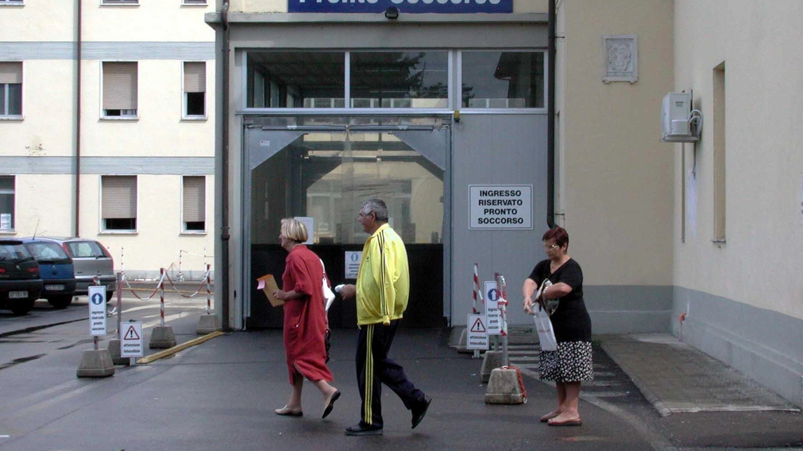 Ospedali senza aria condizionata: "Sono 30 gradi, così non si lavora"