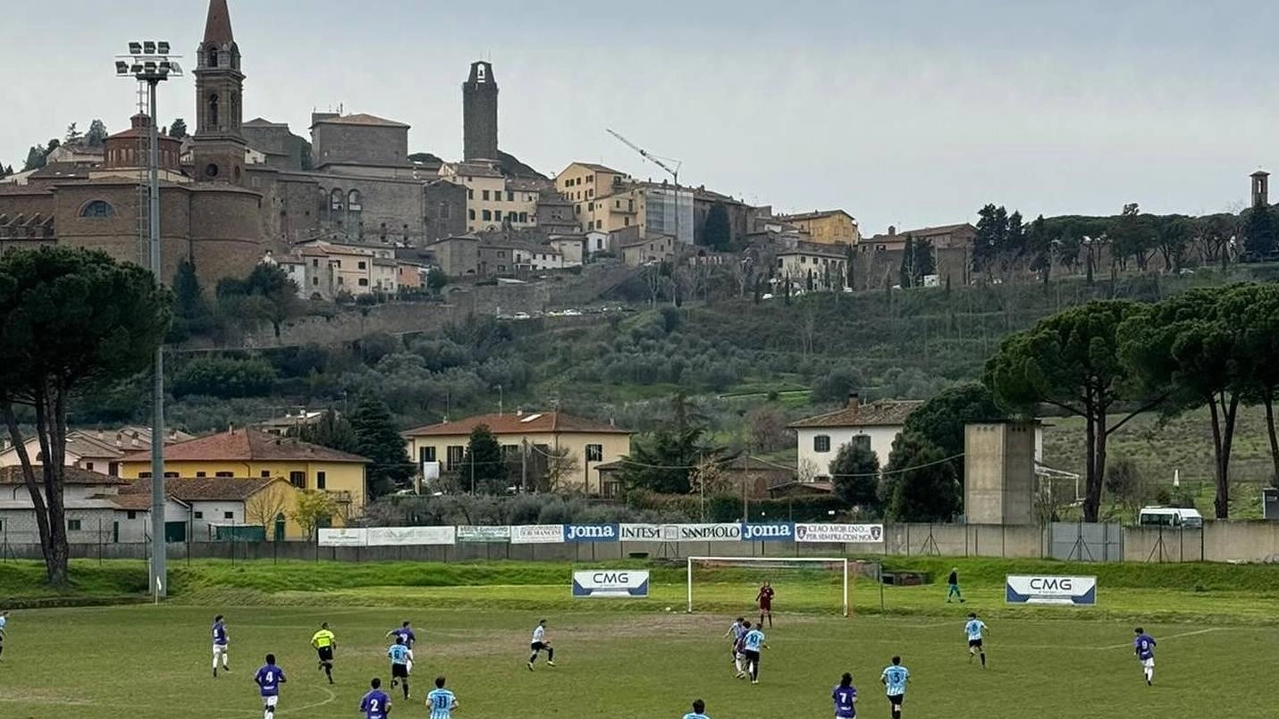 Il Faralli cambia volto. Il campo diventa ibrido. La Castiglionese trasloca in casa dell’Olmoponte