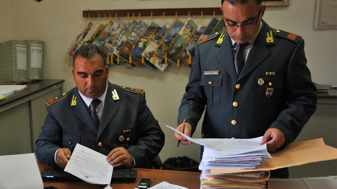 False fatture per 18 milioni, la Procura chiude il cerchio: 24 persone indagate