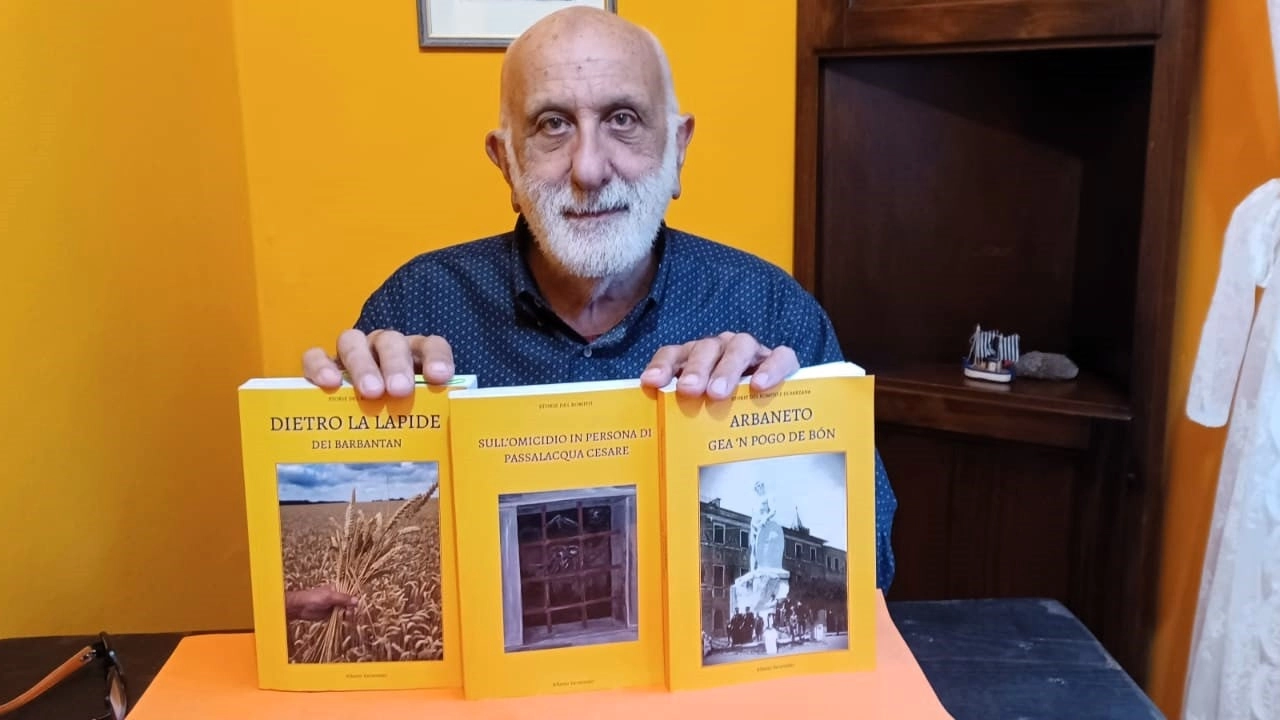 Alberto Incoronato con il volume che racconta un delitto di cento anni fa