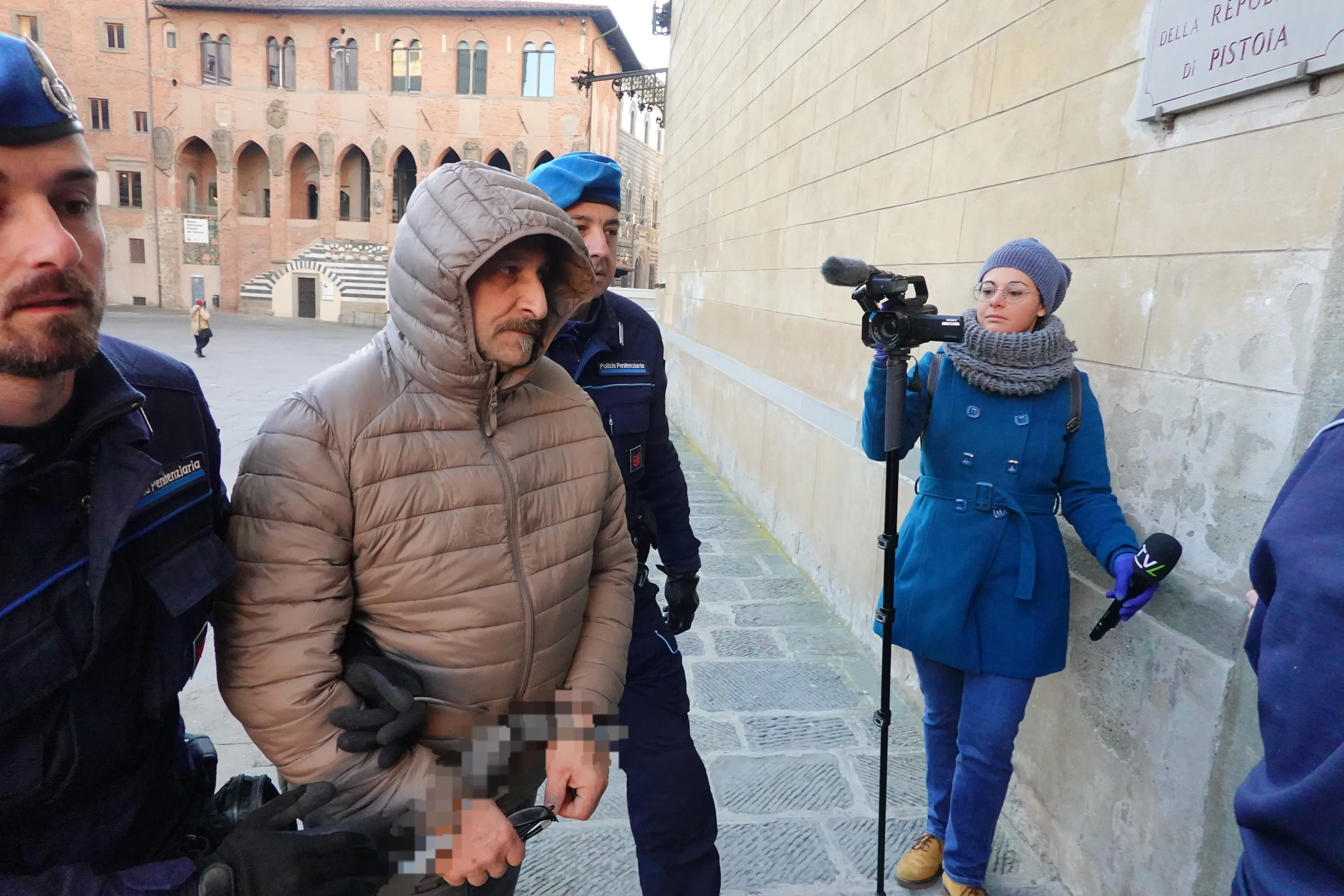 Ucciso a sprangate e incendiato. Omicidio di Cini davanti ai giudici: le indagini rivissute dai carabinieri