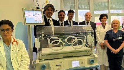 Importante donazione all'ospedale di Orvieto per la Pediatria: una moderna incubatrice neonatale e un supporto ventilatorio donati dalla General Group.