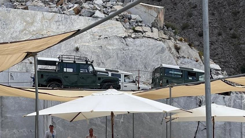 Gli imprenditori hanno gradito l’accoglienza di Cave di marmo tours