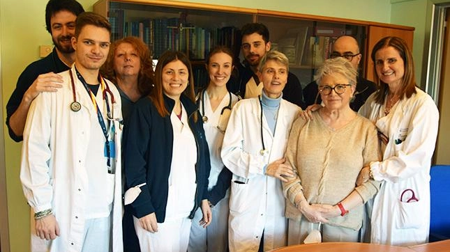 Un bellissimo gesto di generosità a supporto delle attività della Uoc Malattie dell’apparato respiratorio dell’AouS, diretta dalla professoressa Elena Bargagli....