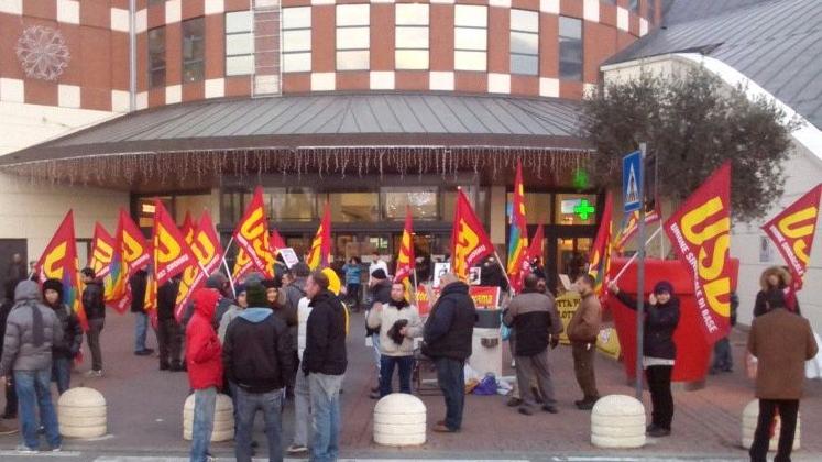 Pam, dipendenti in bilico: “In sei messi a riposo, sono lavoratori fragili”