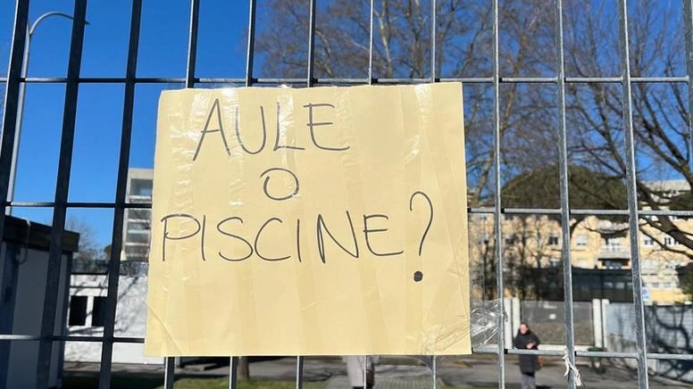 Ieri i ragazzi hanno scioperato e rilanciato la mobilitazione di sabato prossimo. Sopralluogo della consigliera Nicodemo (FdI): "Serve un intervento immediato".