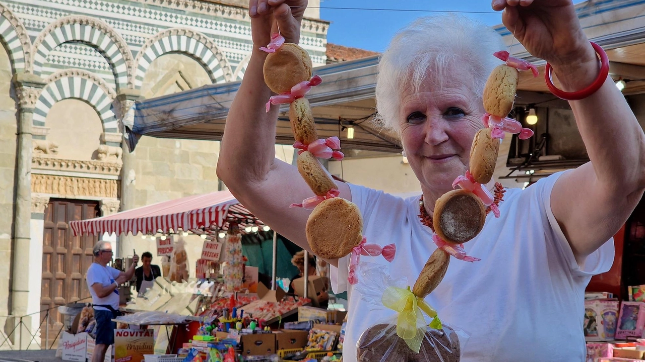 Si rinnova un rituale semplice ed evocativo, molto caro ai pistoiesi. Ecco il dettaglio del programma delle giornate di venerdì e sabato. .