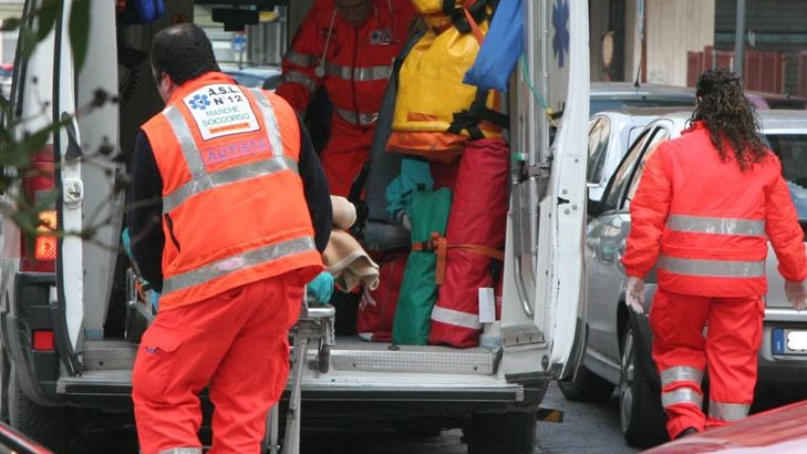 Investito mentre è in bicicletta. Gravissimo un  83enne