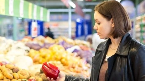 "Donare gli alimenti vicini alla scadenza"