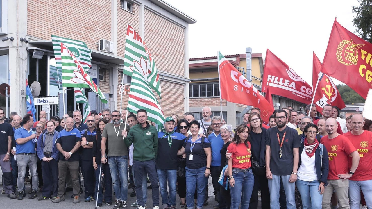 Ieri i lavoratori di Siena della Beko hanno scioperato