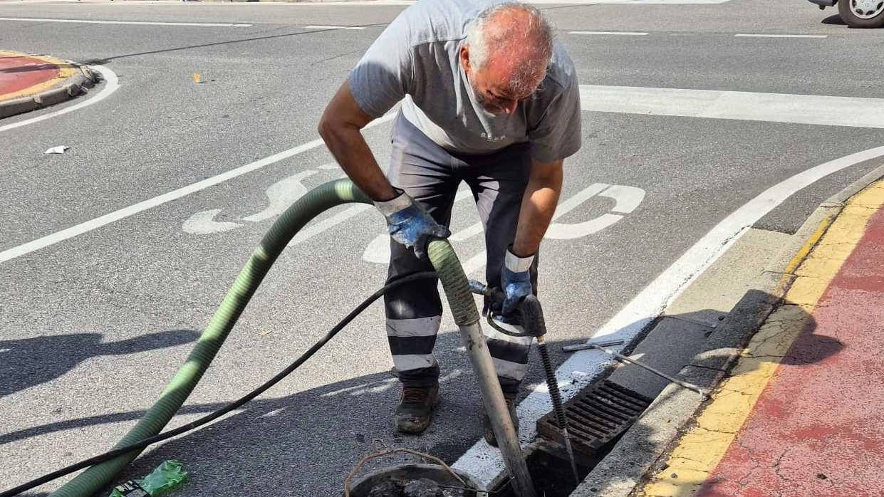 Continua la pulizia straordinaria delle caditoie a Montemurlo