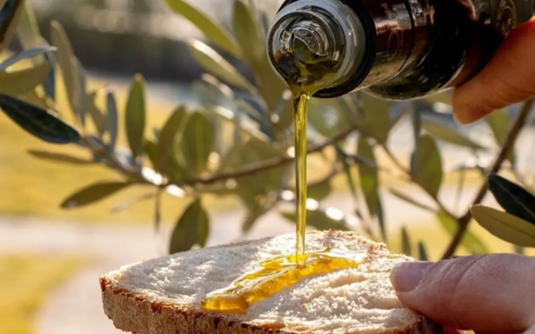 Benvenuto olio nuovo: ecco dove assaggiarlo nei mercati di campagna della Toscana