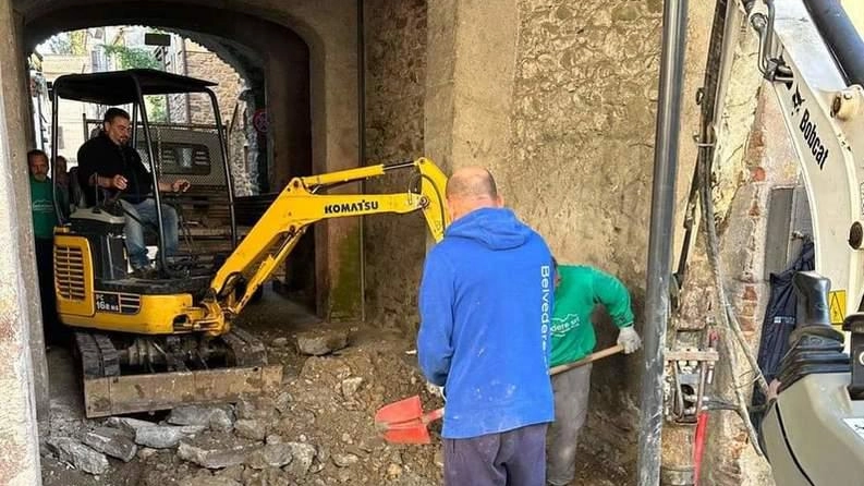 I lavori di riqualificazione in via San Nicola a Gragnola