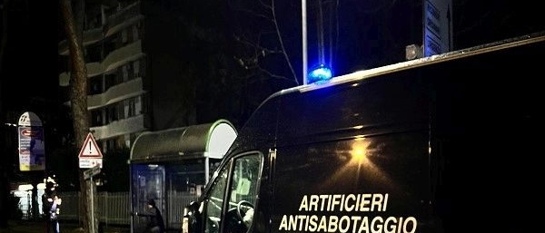 Rischio ordigno esplosivo a Terni. Arrivano gli artificieri (ma era solo materiale edile)