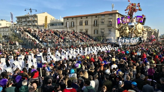 Una sfilata a Viareggio