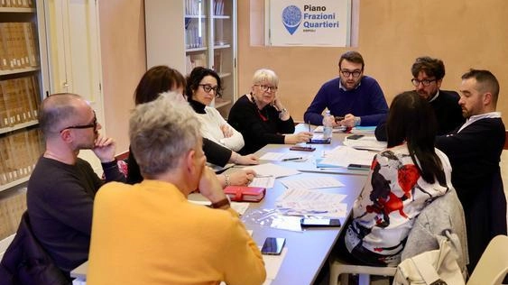 Un momento del tavolo di lavoro organizzato dal Comune alla Casa della Memoria di Santa Maria: alla fine del ciclo di sopralluoghi, gli incontri pubblici