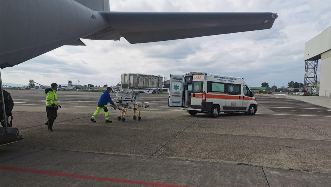 Neonato in pericolo di vita. Il volo da Sigonella a Firenze per garantire il ricovero al Meyer