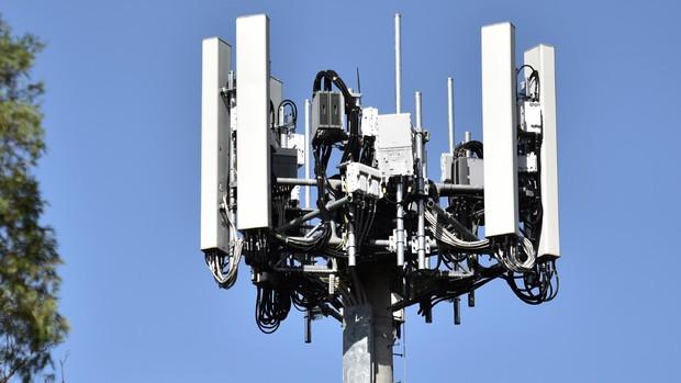 Montemarcello a 5G. Nell’Oliveto la prima di tre nuove antenne