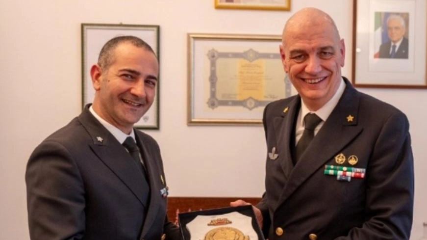 L’ammiraglio Giovanni Canu in visita istituzionale alla Capitaneria di porto dI Marina di Carrara. Si tratta della prima visita dell’ammiraglio,...