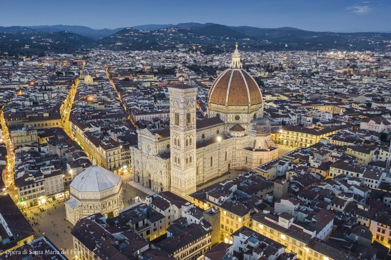 Piazza Duomo a Firenze al settimo posto della classifica con una media di 2 milioni di euro