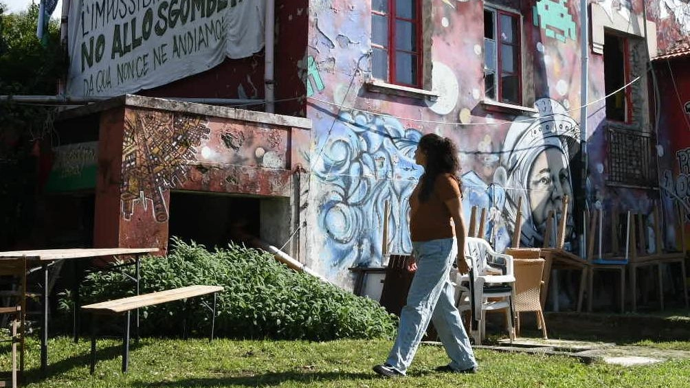 Il destino della Casa Rossa. È scontro politico totale