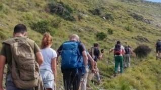 Grazie al maxi intervento di messa in sicurezza, attualmente a disposizione degli escursionisti e dei semplici appassionati del camminare ci sono 17 sentieri e tre percorsi ad anello che toccano tutte le frazioni collinari del territorio