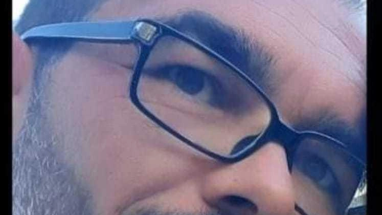 All’età i 48 anni è morto, a causa di una terribile malattia, Daniele Venturini. Una notizia ha provocato tanta commozione...