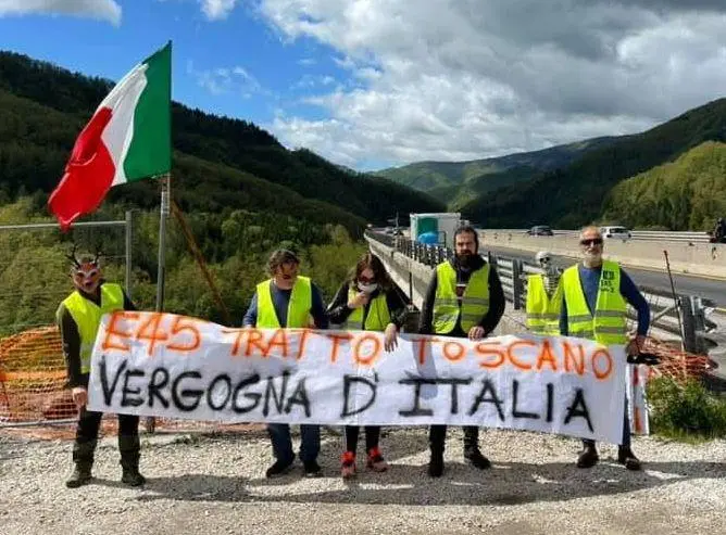 Comitato per la E45 all’attacco: "Va tolta la gestione all’Anas: troppi cantieri e pochi risultati"